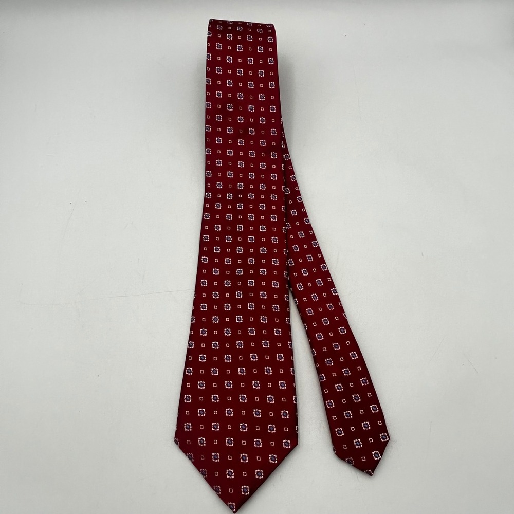 Tasso Elba Necktie Red Mens Geometric Medallion Silk Handmade EUC 3 " Inch Wide - Picture 5 of 8